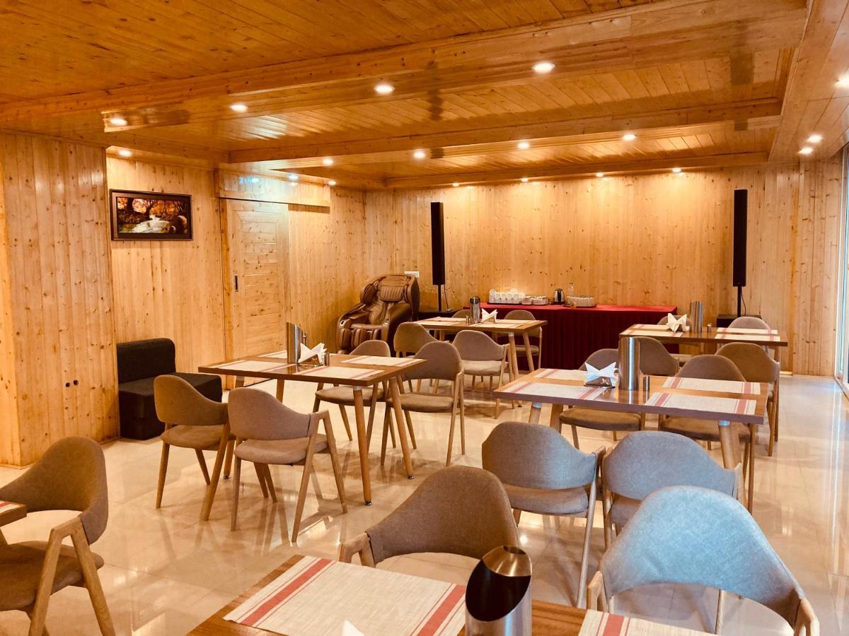 Winterline Resort Near Mall Road Manali - Centrally Heated & Air Cooled Zewnętrze zdjęcie